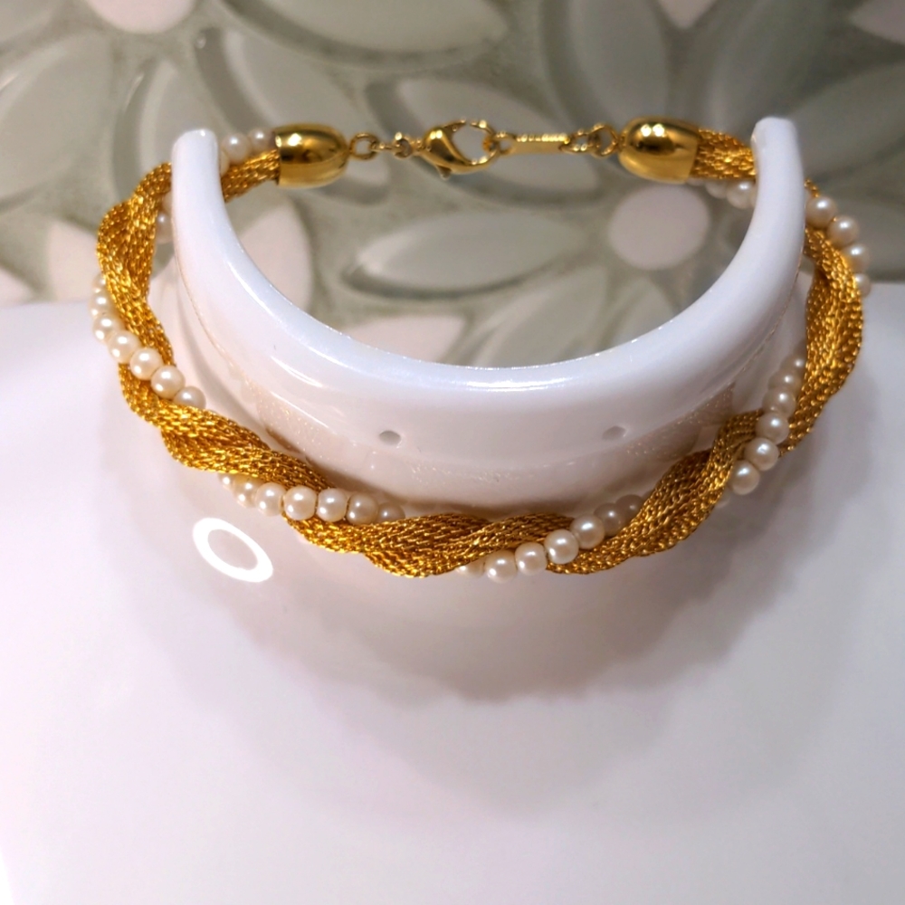 Vintage Braided White Beads & Gold Bracelet